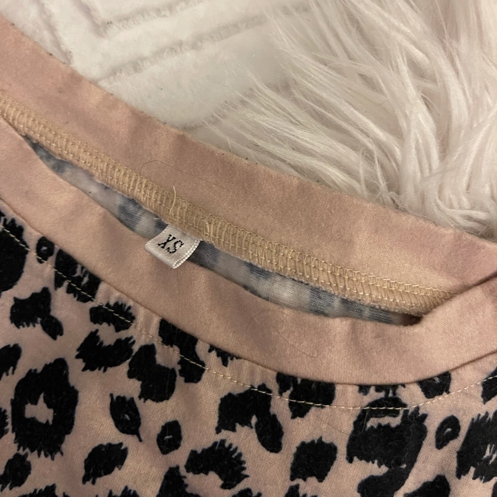 Leopard print | Top - Picture 9 of 16